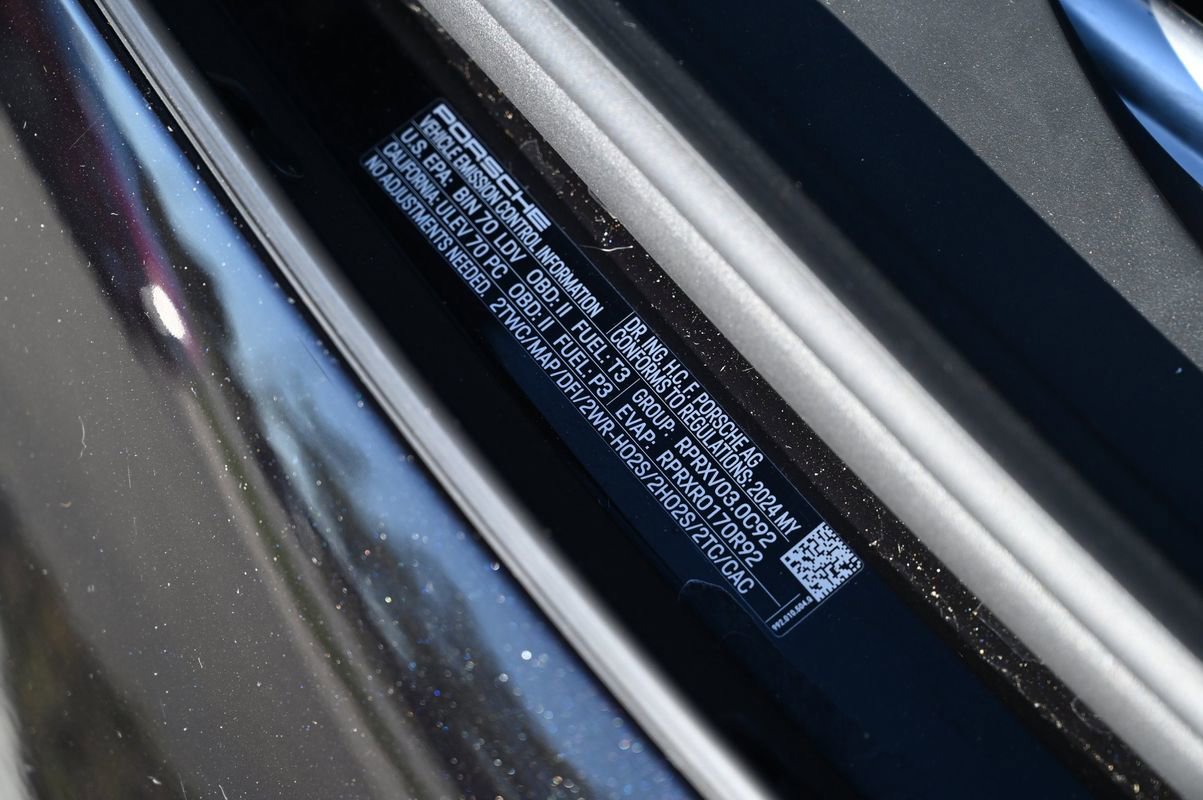 Used 2024 Porsche 911 Targa 4 image 28