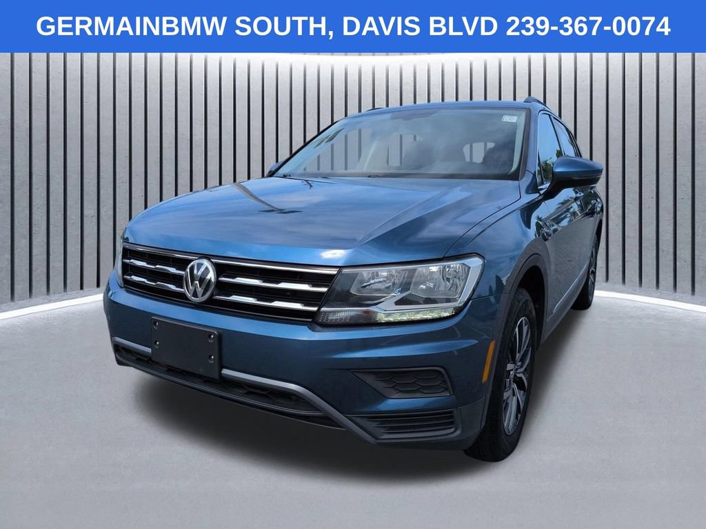 Used 2020 Volkswagen Tiguan SE w/ Panoramic Sunroof Package AWD/4WD image 9