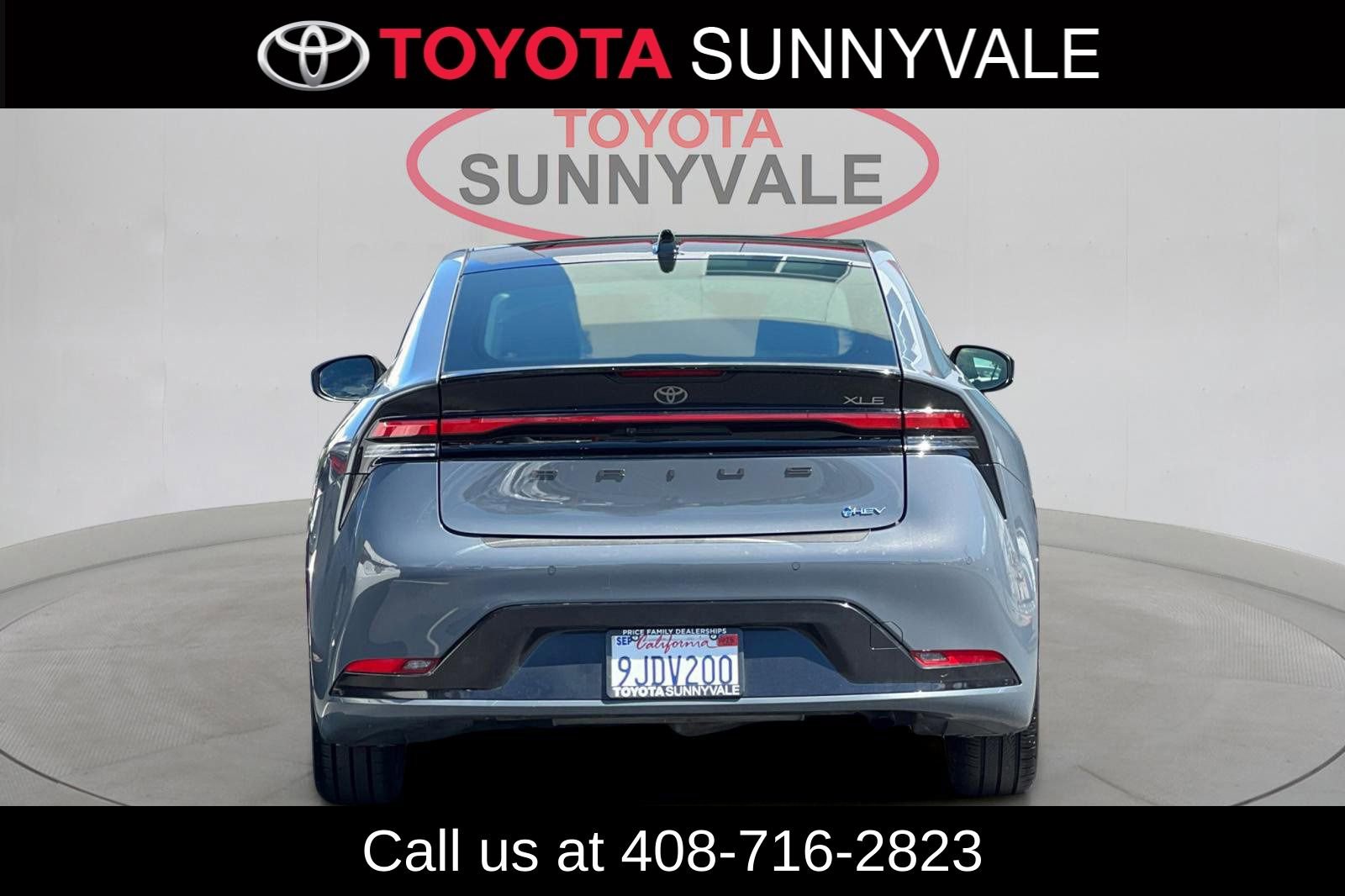 Used 2023 Toyota Prius XLE image 8