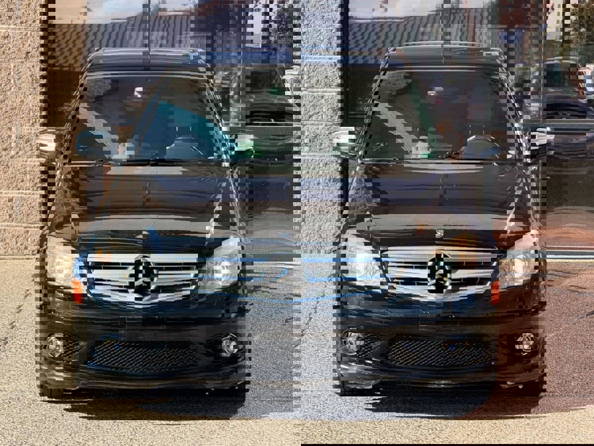 Used 2009 Mercedes-Benz C 350 Sport image 21