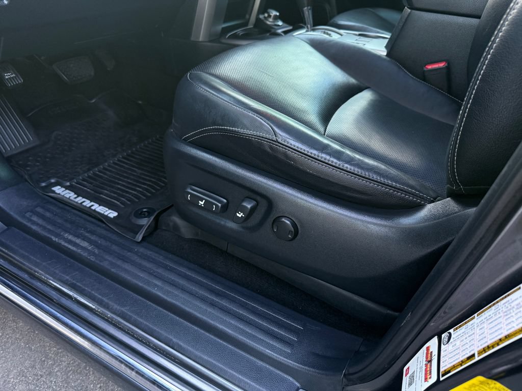 Used 2019 Toyota 4Runner Limited AWD/4WD image 21