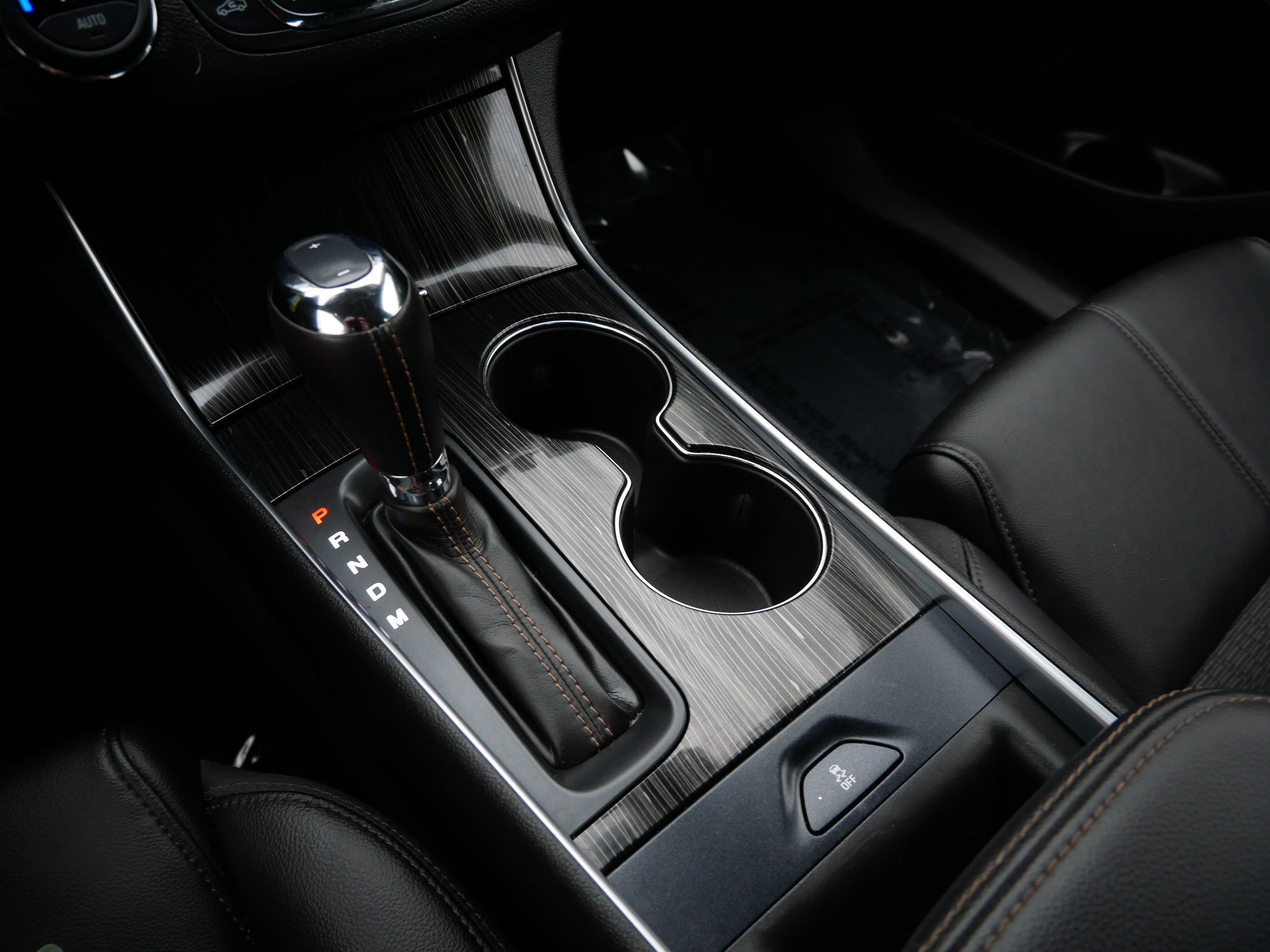 Used 2017 Chevrolet Impala LT FWD image 24