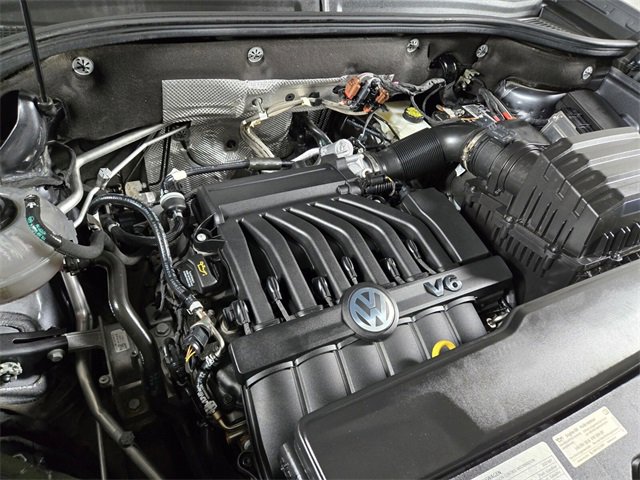 Used 2023 Volkswagen Atlas Cross Sport SE w/ Black Wheel Package image 26