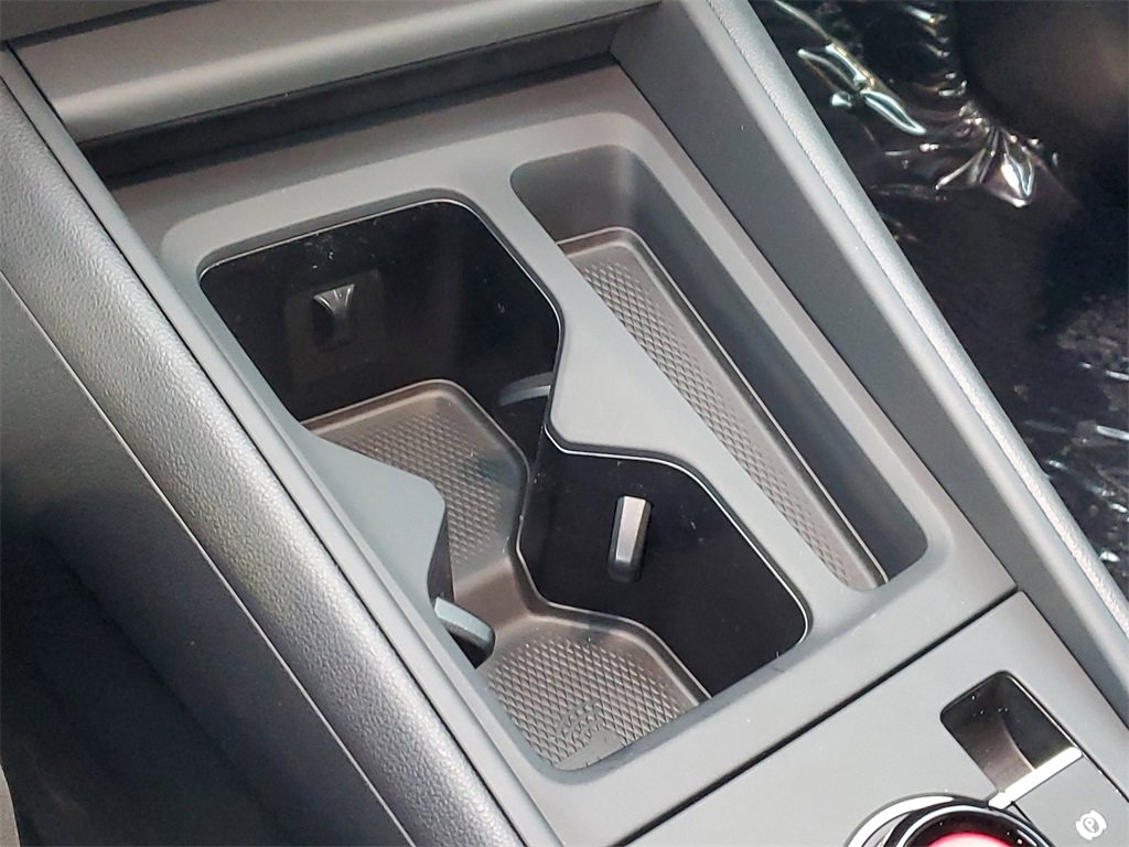 New 2026 Volkswagen Tiguan SE R-Line image 26