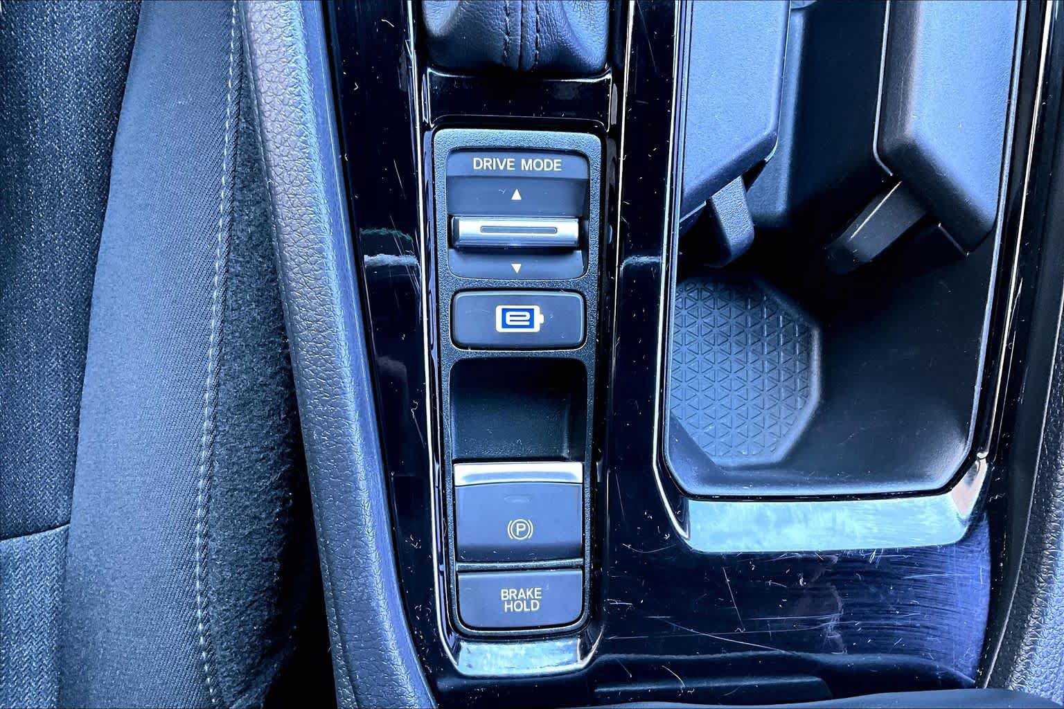 Used 2024 Honda Accord Sport image 35