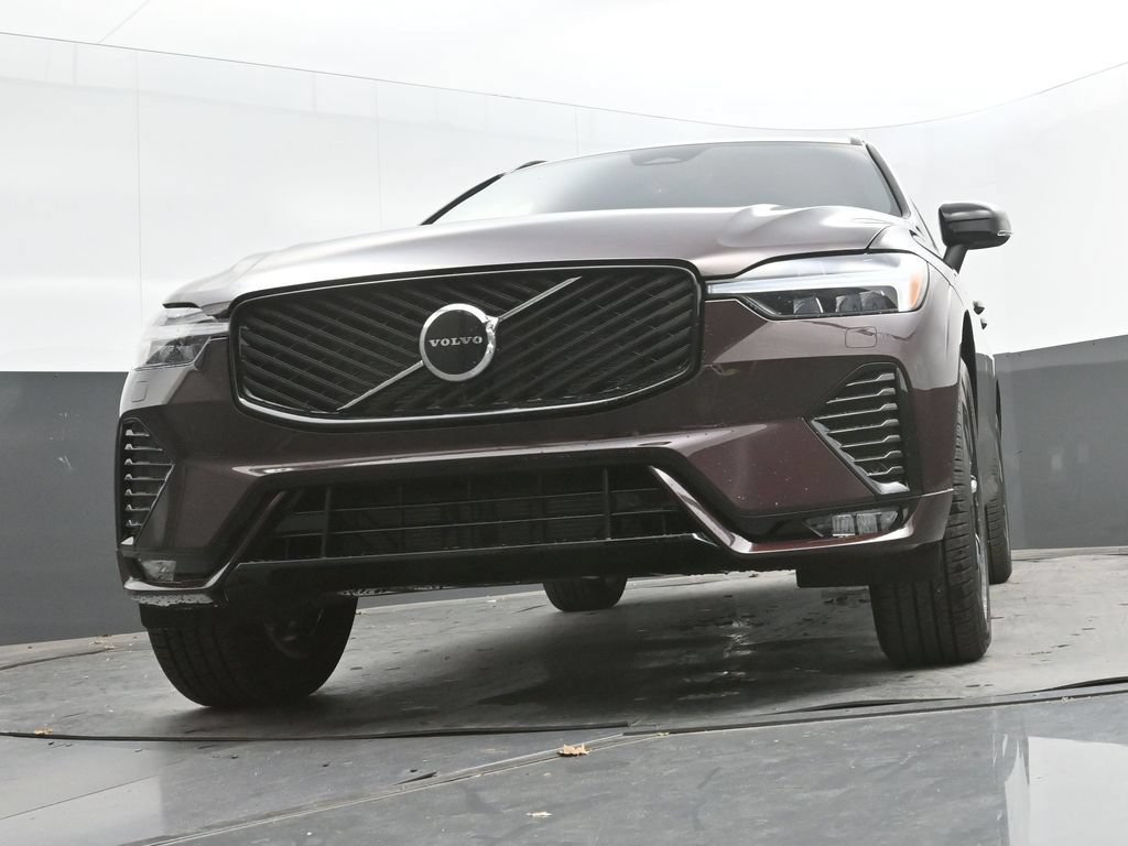 New 2026 Volvo XC60 B5 Core w/ Climate Package AWD/4WD image 37