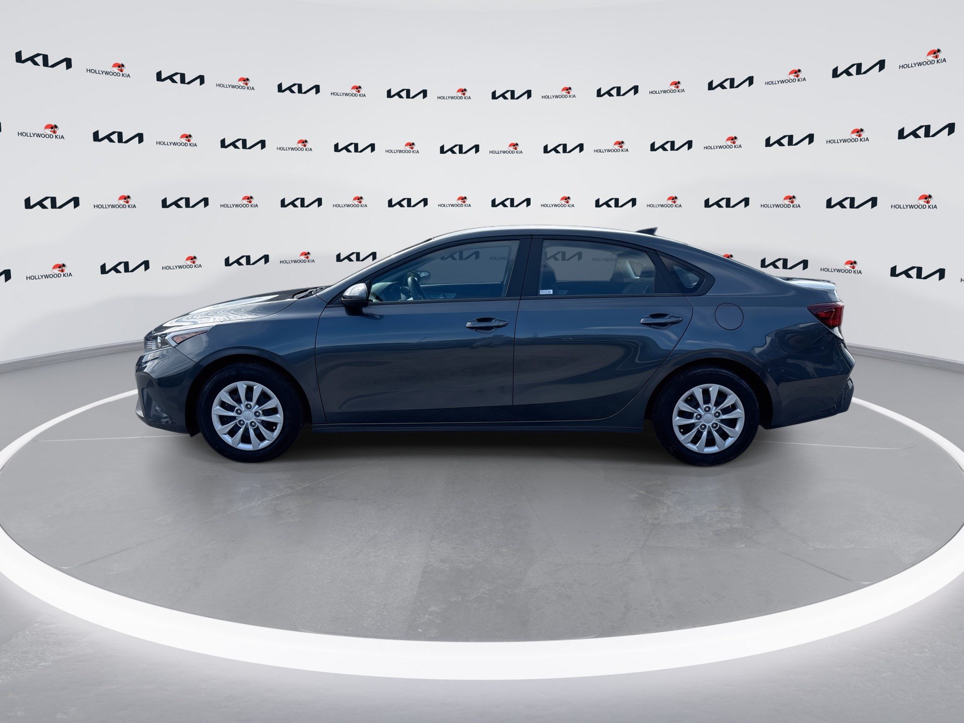 Used 2023 Kia Forte LX FWD image 5