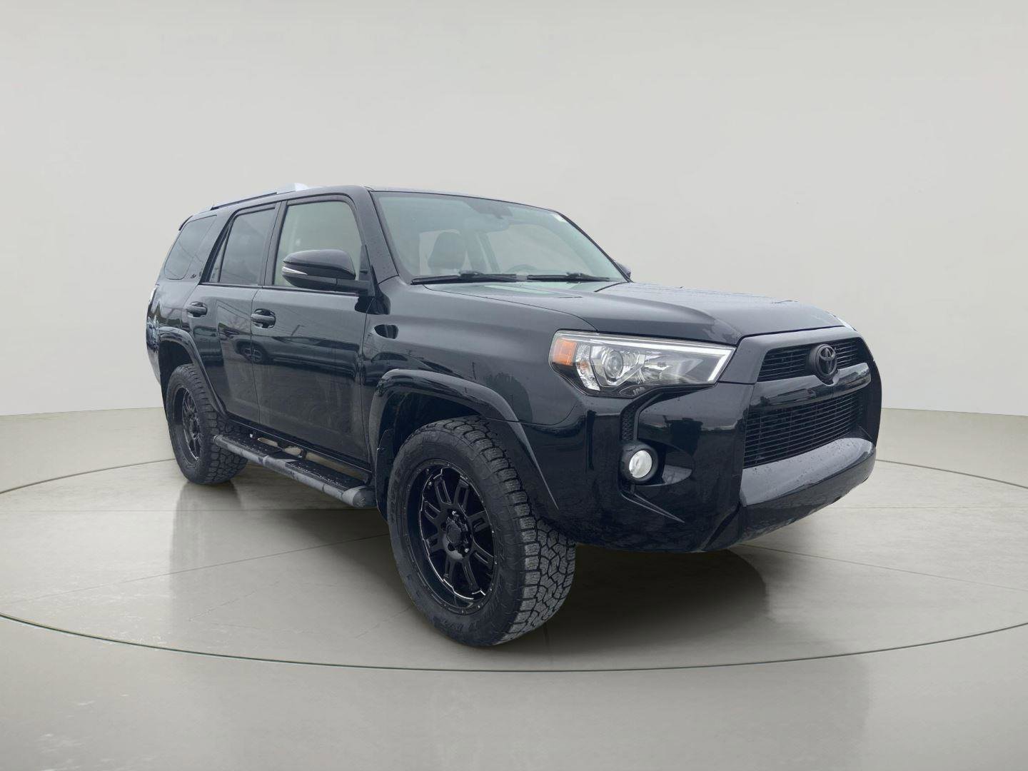 Used 2018 Toyota 4Runner SR5 Premium AWD/4WD image 1