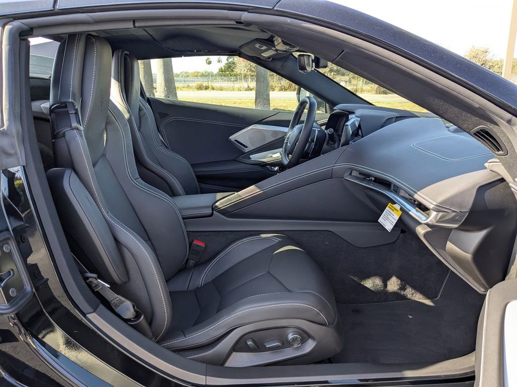 Used 2022 Chevrolet Corvette Stingray Preferred Conv w/ Battery Protection Package image 17