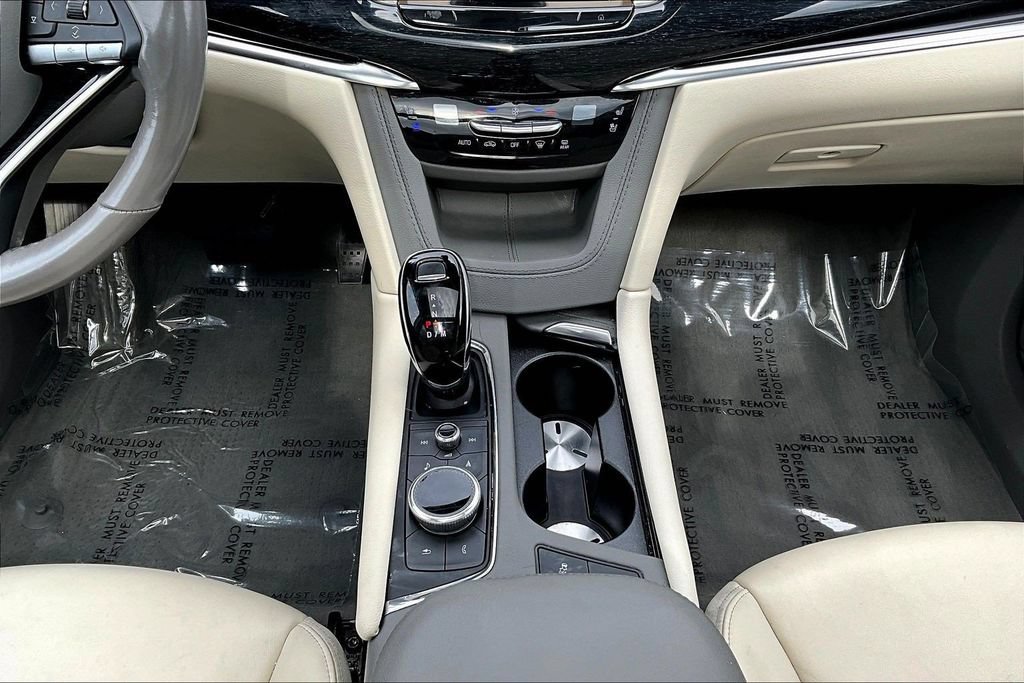 Certified 2024 Cadillac XT6 Premium Luxury w/ Technology Package AWD/4WD image 15