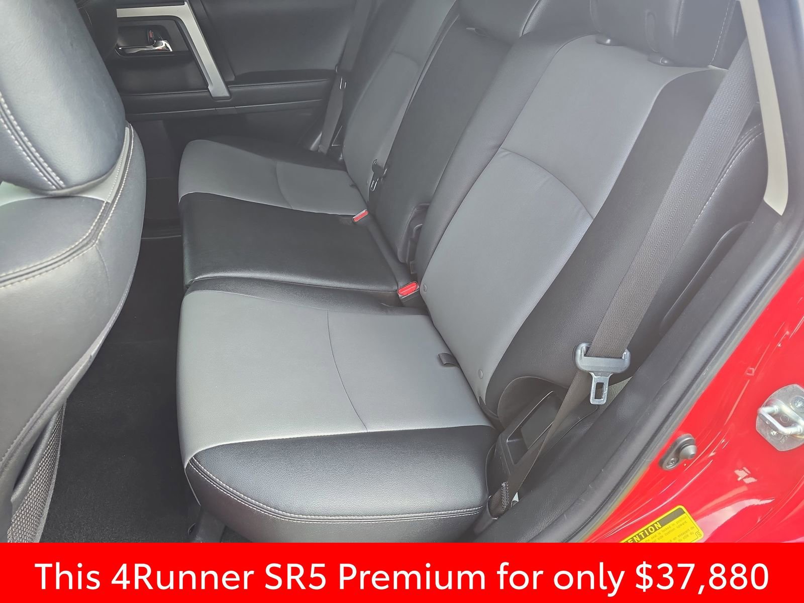 Used 2022 Toyota 4Runner SR5 Premium w/ Moonroof Package AWD/4WD image 19