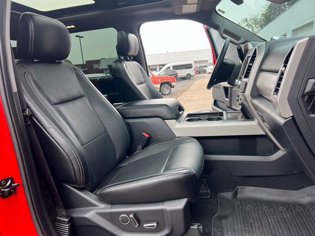 Used 2019 Ford F350 Lariat w/ Lariat Ultimate Package AWD/4WD image 25