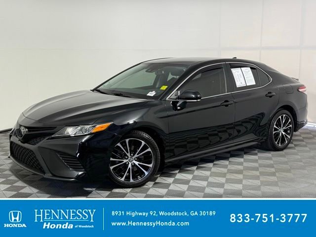 Used 2020 Toyota Camry SE w/ Convenience Package FWD image 1