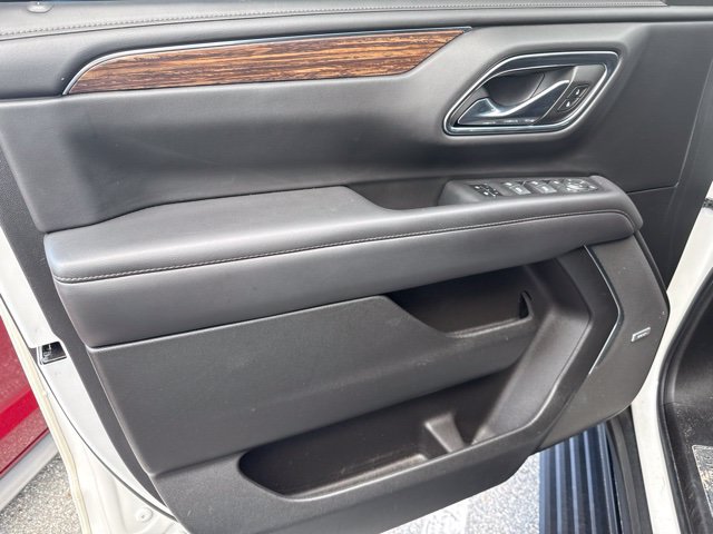 Used 2022 Chevrolet Suburban High Country RWD image 13