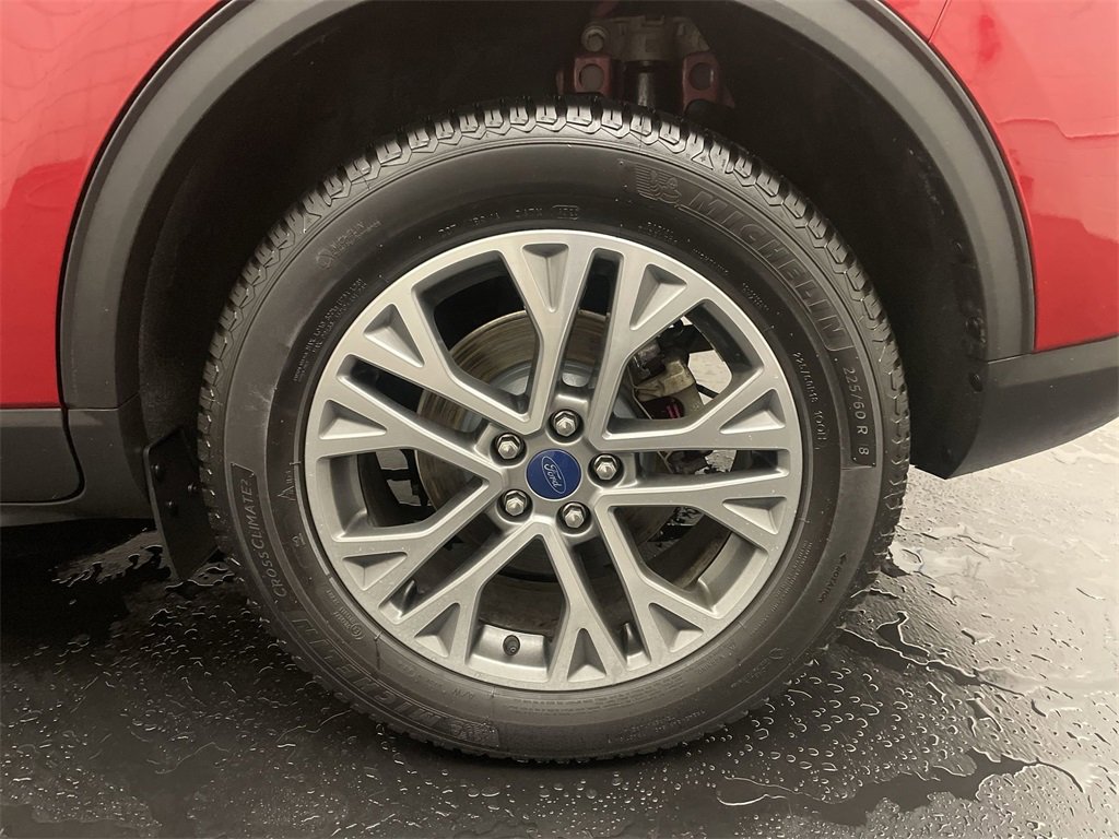 Used 2022 Ford Escape SEL image 26