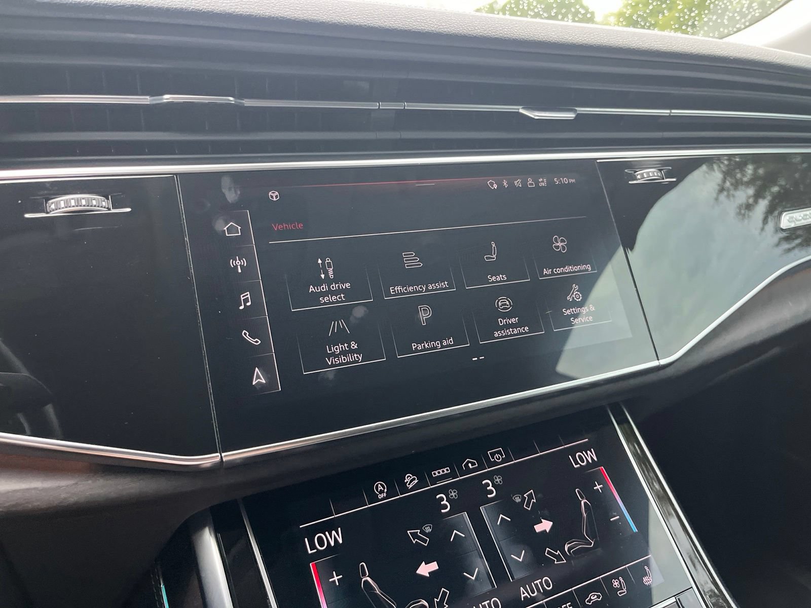 Used 2023 Audi Q8 Premium Plus w/ Premium Plus Package AWD/4WD image 28