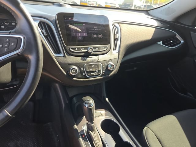Used 2020 Chevrolet Malibu RS w/ LPO, Convenience Package 1 FWD image 11