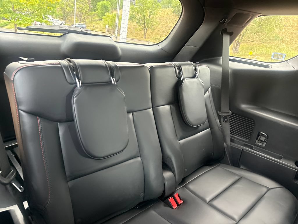 Used 2025 Ford Explorer ST AWD/4WD image 28