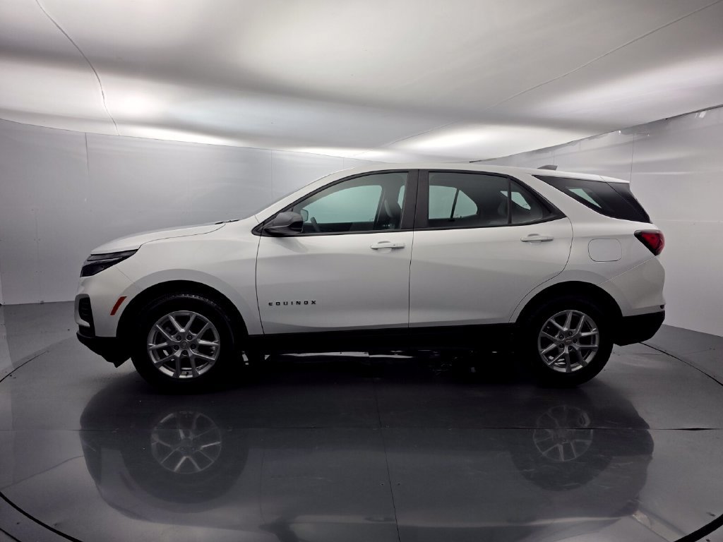Used 2023 Chevrolet Equinox LS w/ Driver Confidence II Package FWD image 7