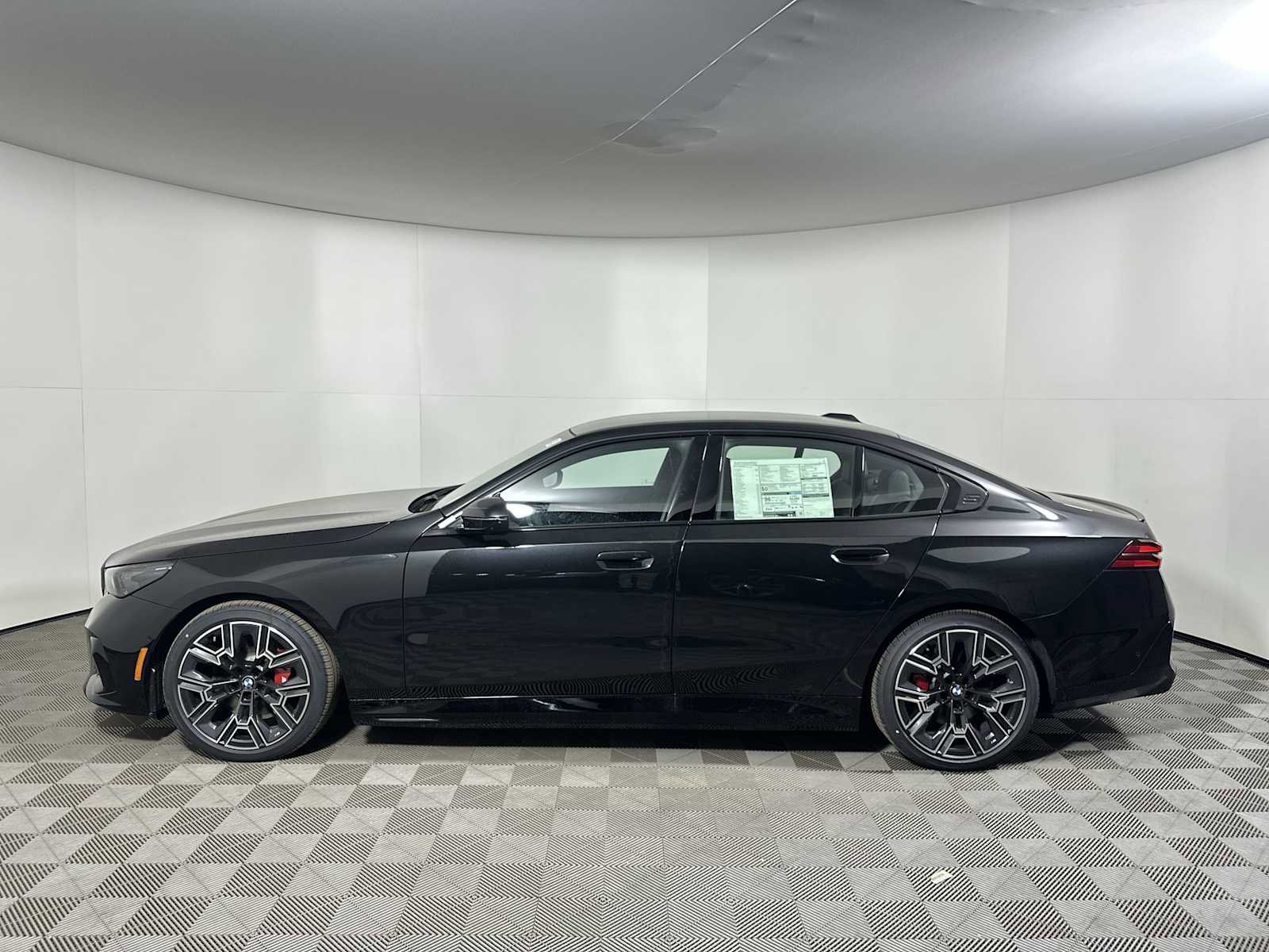 New 2026 BMW i5 eDrive40 w/ M Sport Package image 4