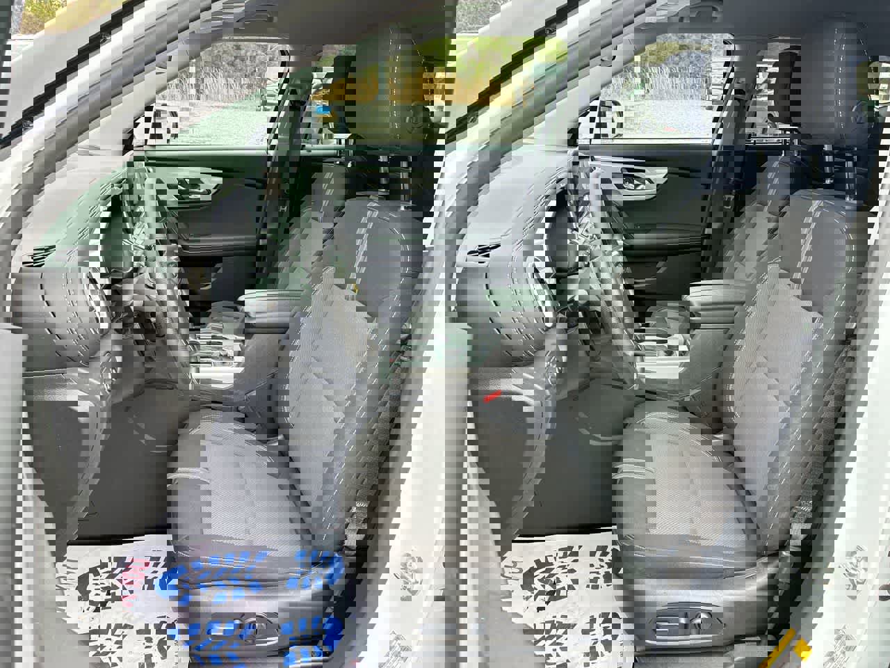 Used 2025 Chevrolet Blazer LT image 18