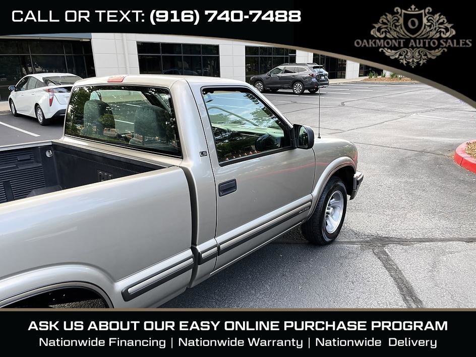 Used 1999 Chevrolet S10 Pickup LS w/ Preferred Equipment Group RWD image 9