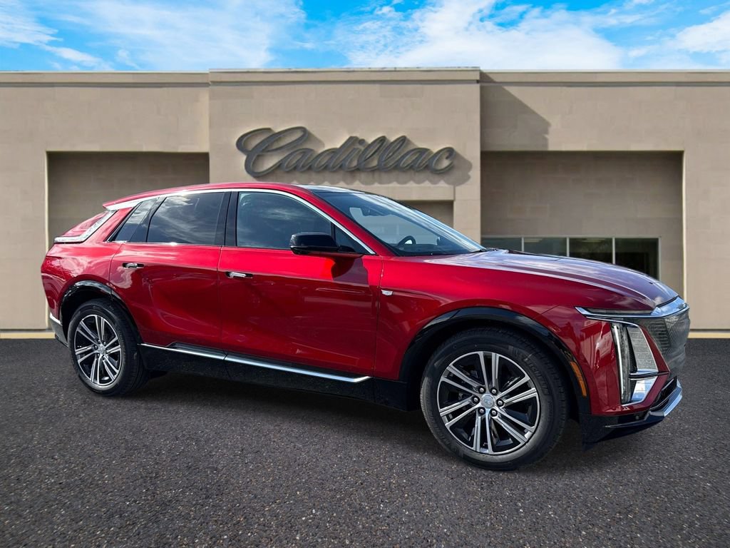 New 2026 Cadillac Lyriq Luxury