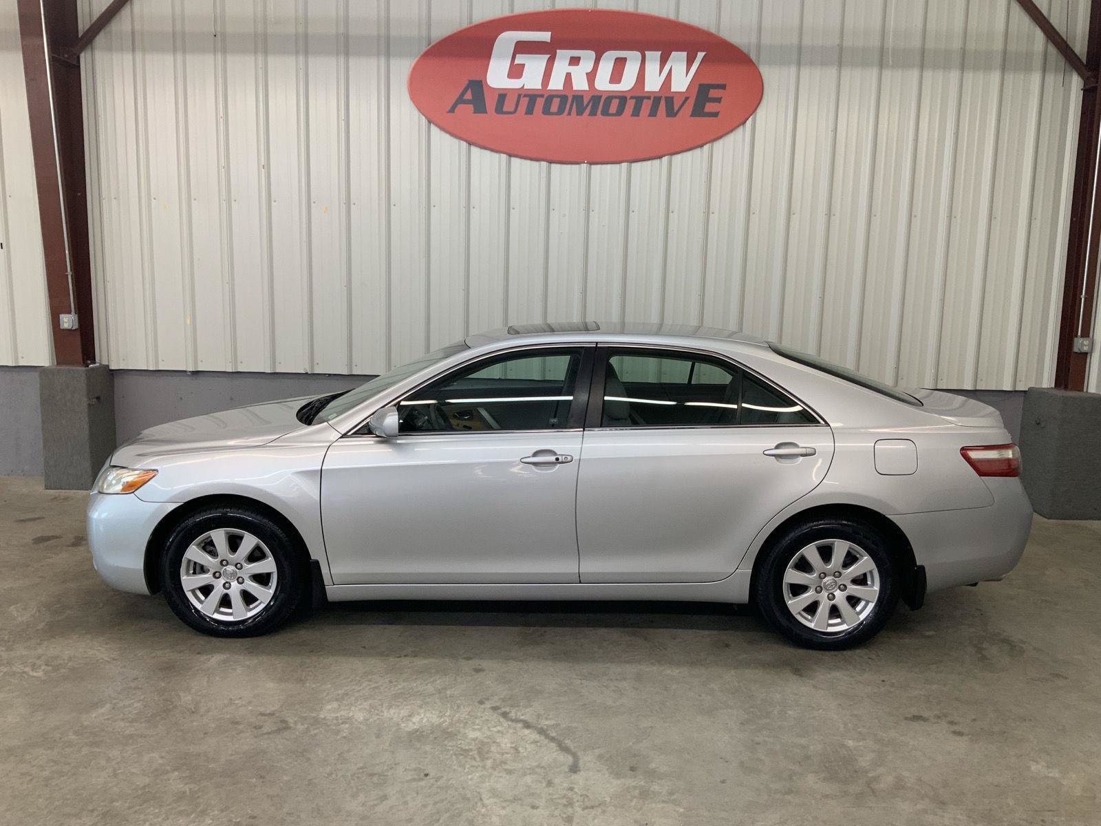 Used 2007 Toyota Camry XLE FWD image 16