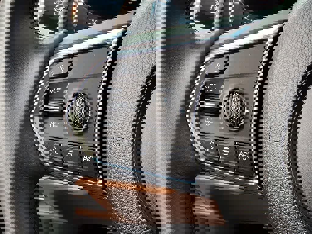 Used 2024 Acura MDX FWD w/ Technology Package image 17