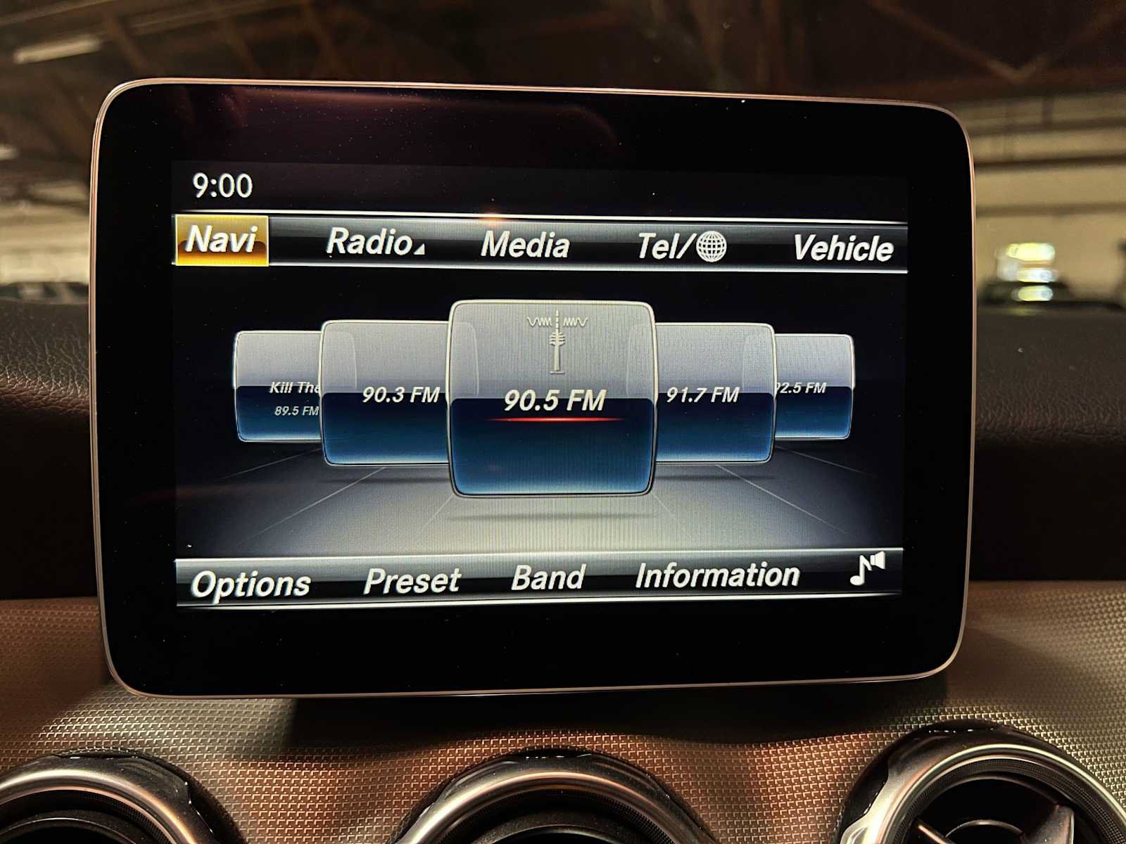Certified 2020 Mercedes-Benz GLA 250 4MATIC image 37