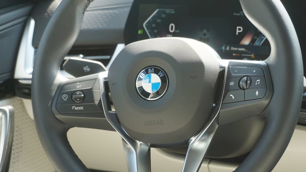 Used 2026 BMW X2 xDrive28i w/ Technology Package AWD/4WD image 14