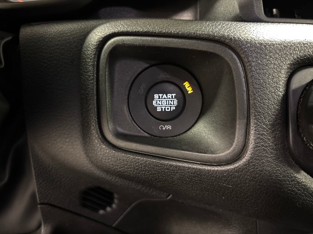 Used 2024 Jeep Wrangler Sport S image 39