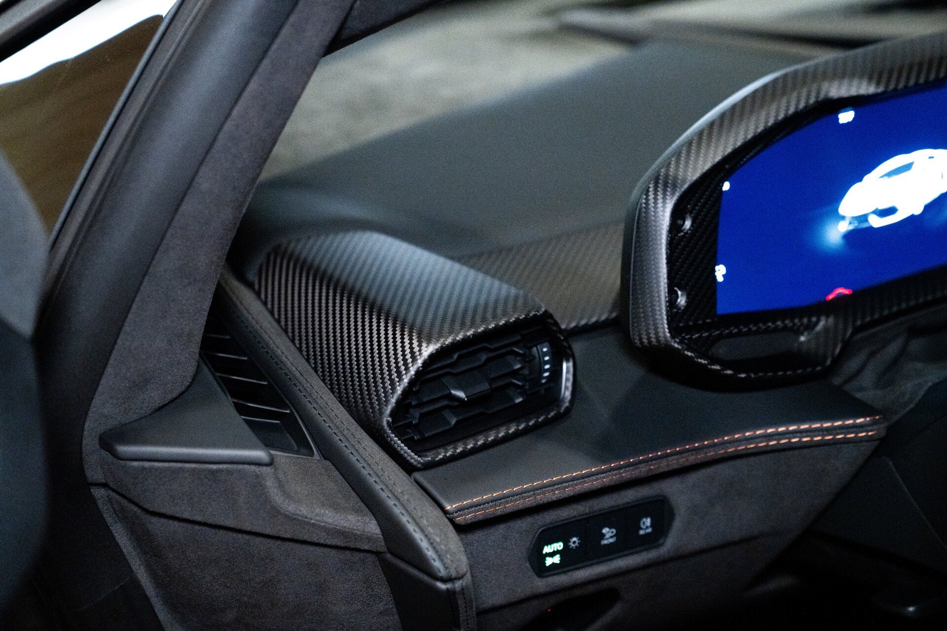 Used 2024 Lamborghini Revuelto AWD/4WD image 37