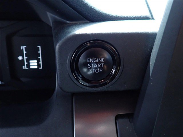 Certified 2024 Toyota Tacoma SR5 AWD/4WD image 20