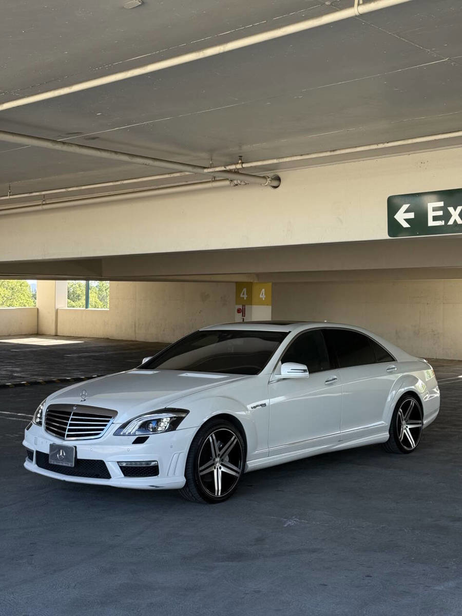 Used 2010 Mercedes-Benz S 400 image 1