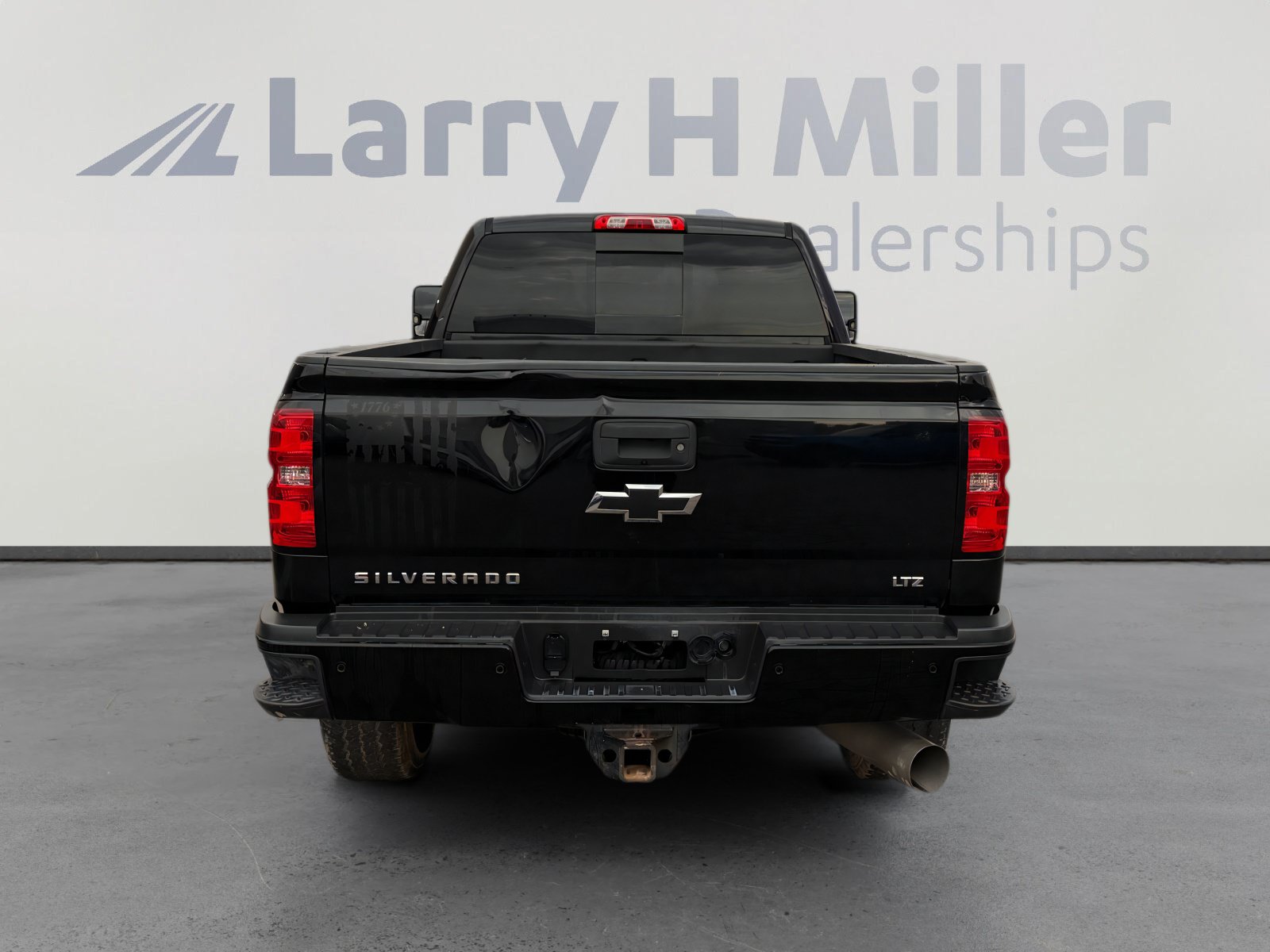 Used 2017 Chevrolet Silverado 3500 LTZ w/ Duramax Plus Package AWD/4WD image 4
