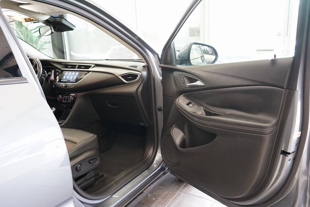 Used 2022 Buick Encore GX Essence image 38