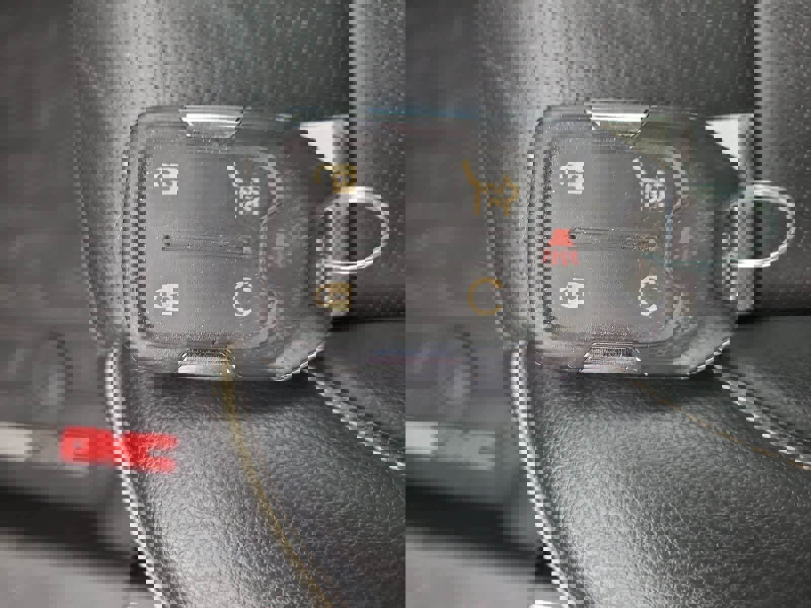 Used 2021 GMC Acadia Denali w/ Denali Technology Package image 28