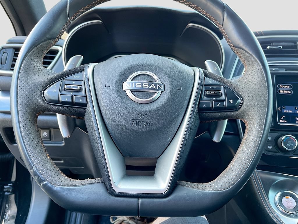 Used 2023 Nissan Maxima SR w/ Sport Mat Group FWD image 11
