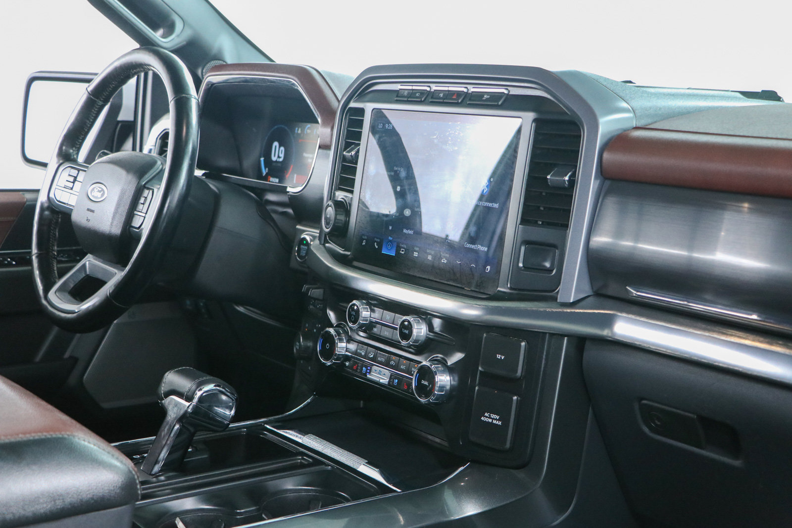 Used 2023 Ford F150 Lariat w/ Equipment Group 502A High AWD/4WD image 28