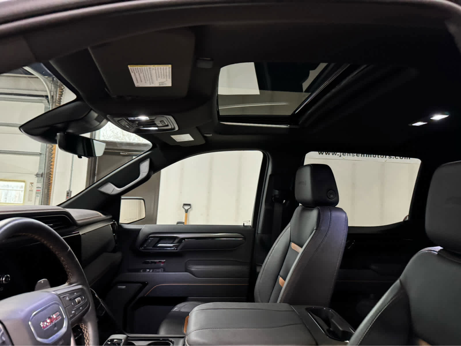 Certified 2025 GMC Sierra 1500 AT4 w/ AT4 Premium Package image 17