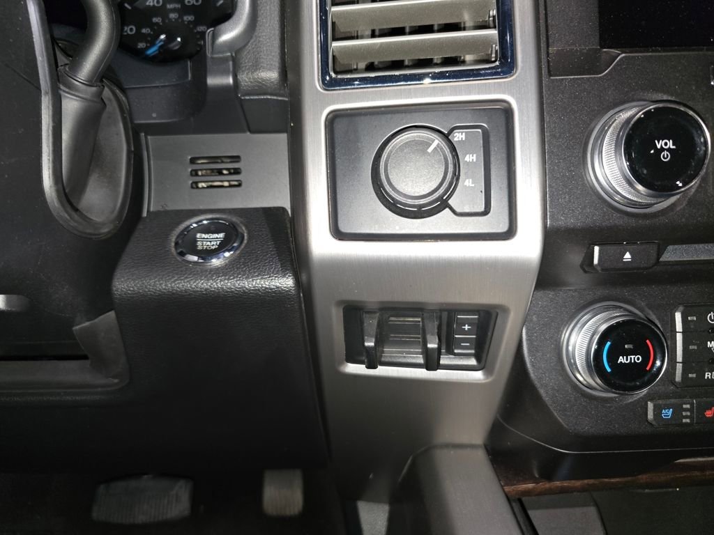 Used 2017 Ford F450 Platinum w/ Platinum Ultimate Package image 16