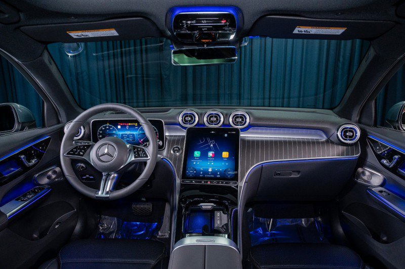 New 2026 Mercedes-Benz GLC 300 image 13
