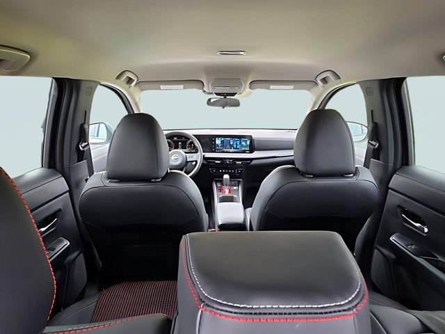 New 2026 Nissan Kicks SR w/ Cold Weather Package AWD/4WD image 26