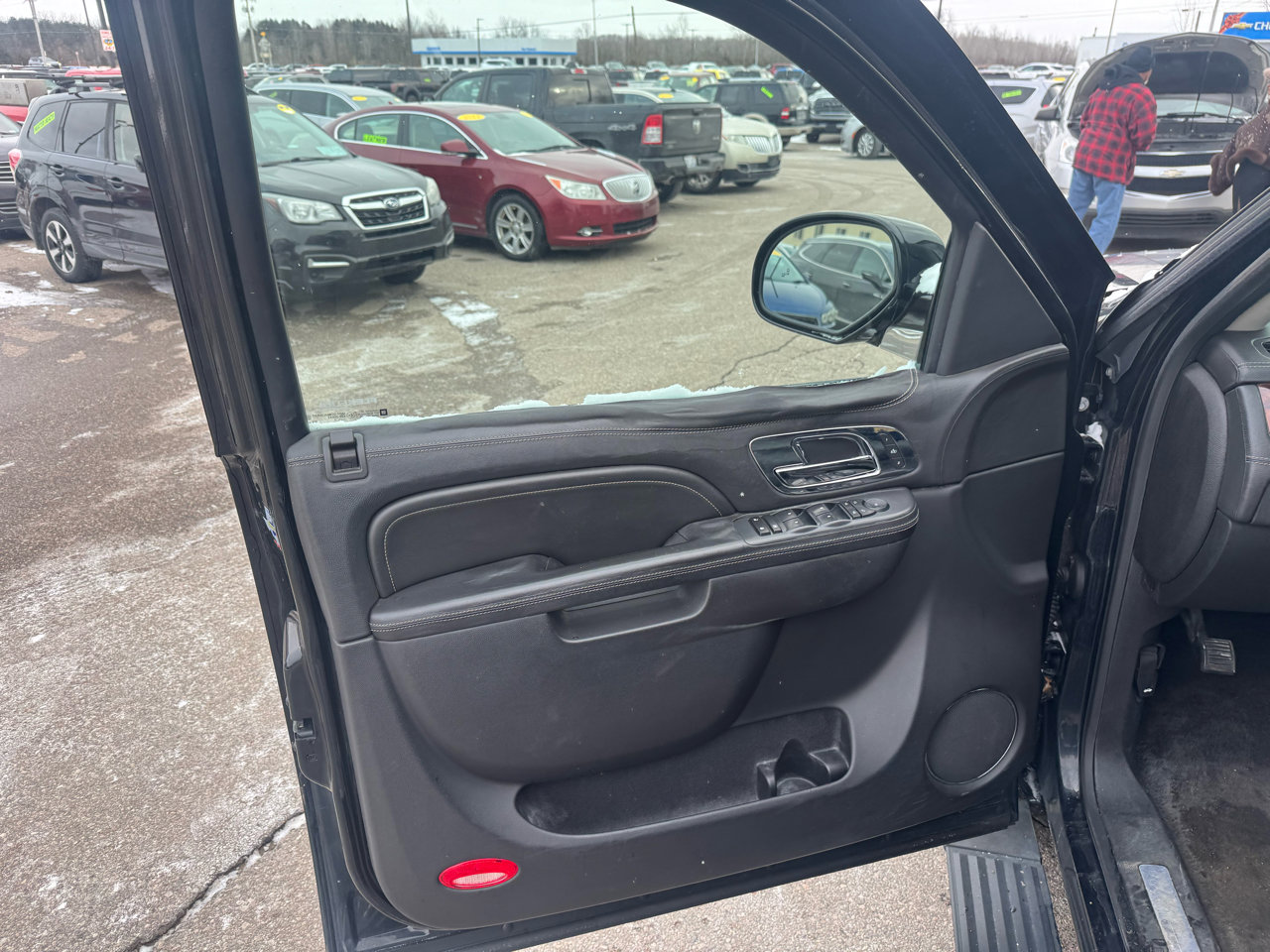 Used 2014 Cadillac Escalade Platinum image 14