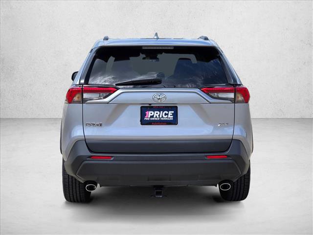 Used 2022 Toyota RAV4 XLE Premium FWD image 6