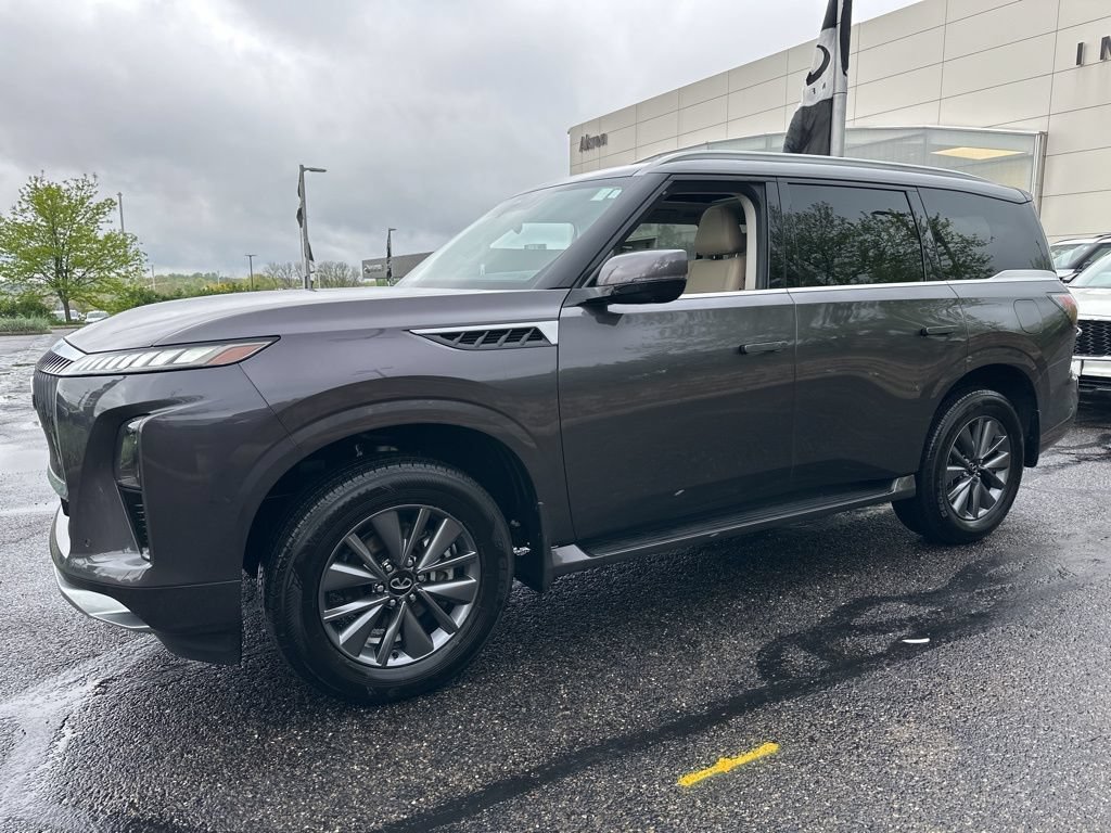 Certified 2026 INFINITI QX80 Pure w/ Cargo Package AWD/4WD image 8