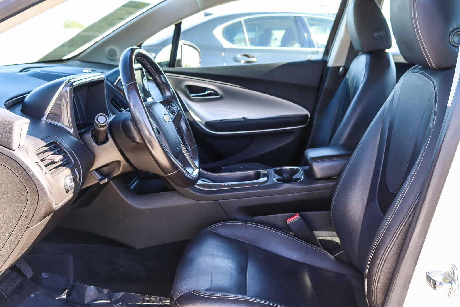 Used 2013 Chevrolet Volt Premium w/ Premium Trim Package FWD image 20