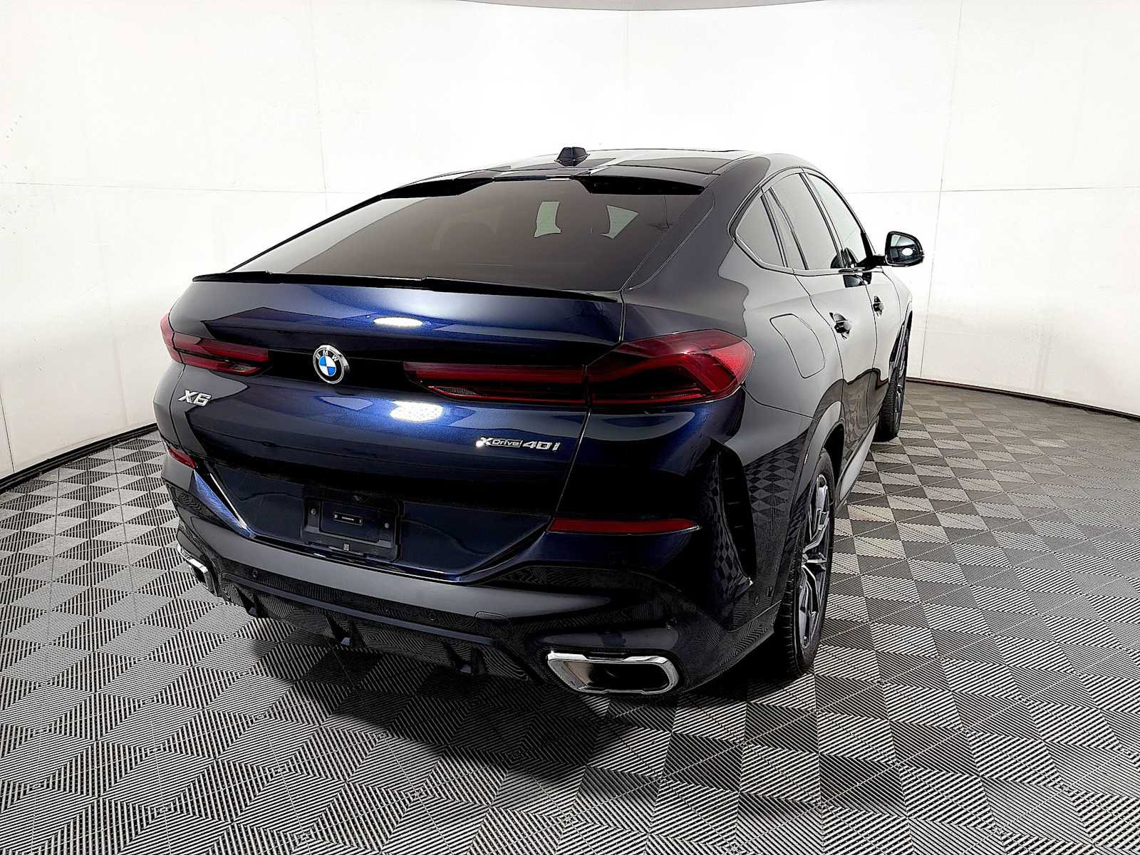 Used 2025 BMW X6 xDrive40i AWD/4WD image 6