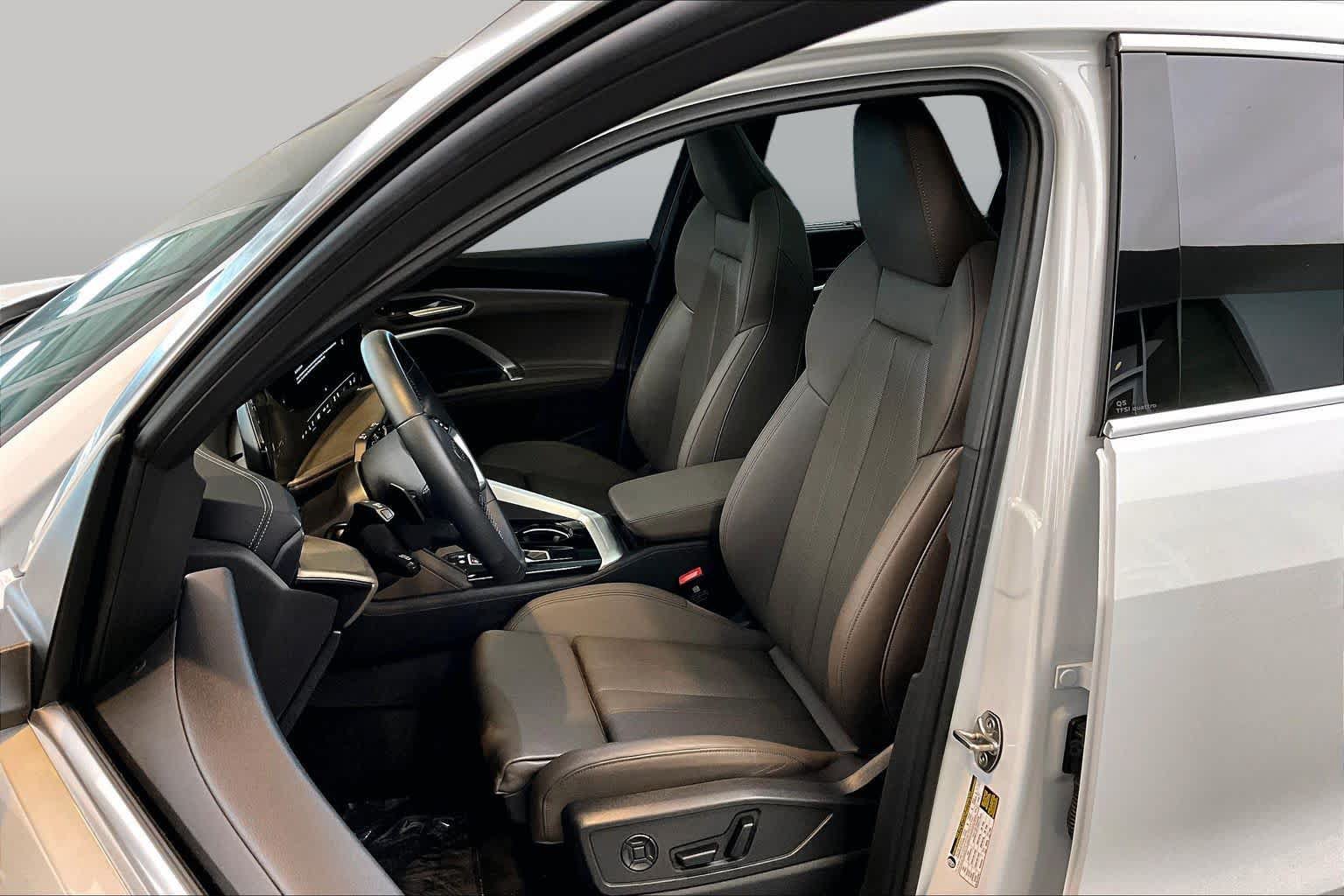 Used 2025 Audi Q5 Premium AWD/4WD image 8